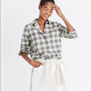 Madewell Ex-Boyfriend button back XS gray and cream buffalo check shirt.